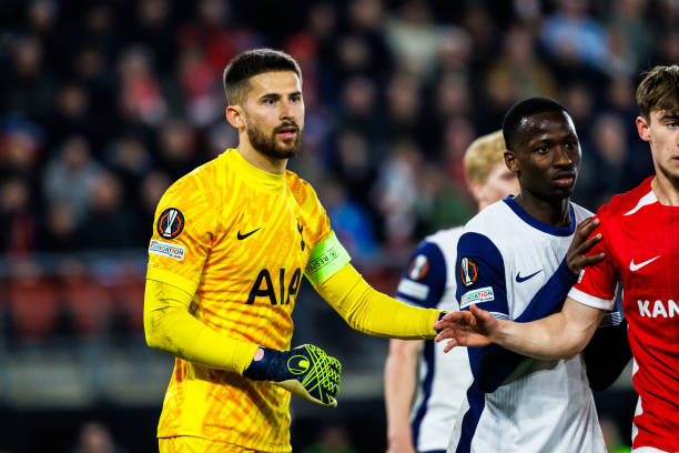 成为中国足 成为中国足